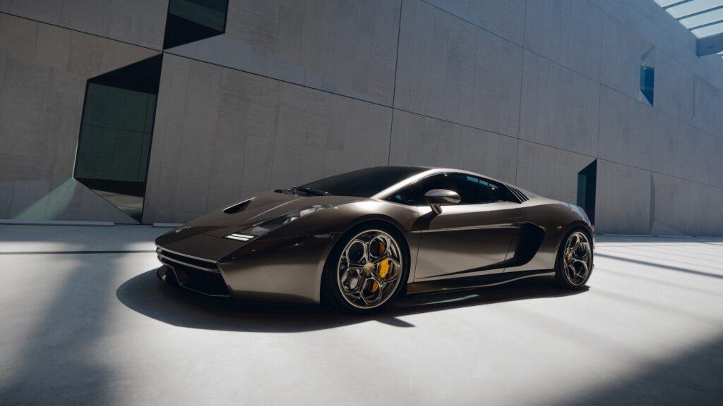 Tedson Etna supercar side profile