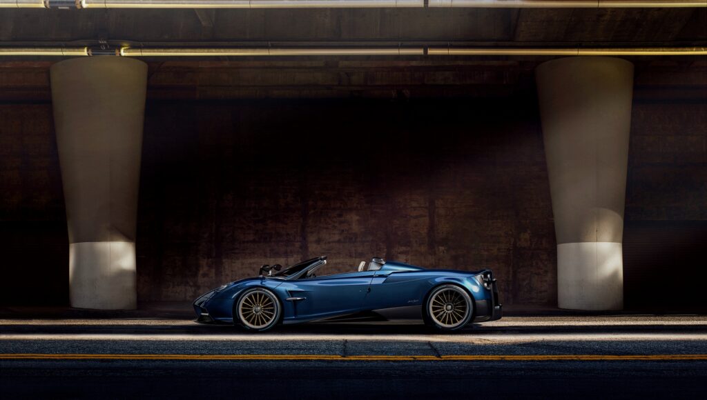 Pagani Huayra Roadster blue side profile view