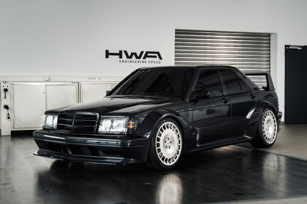 Black HWA EVO front three-quarter wide studio shot