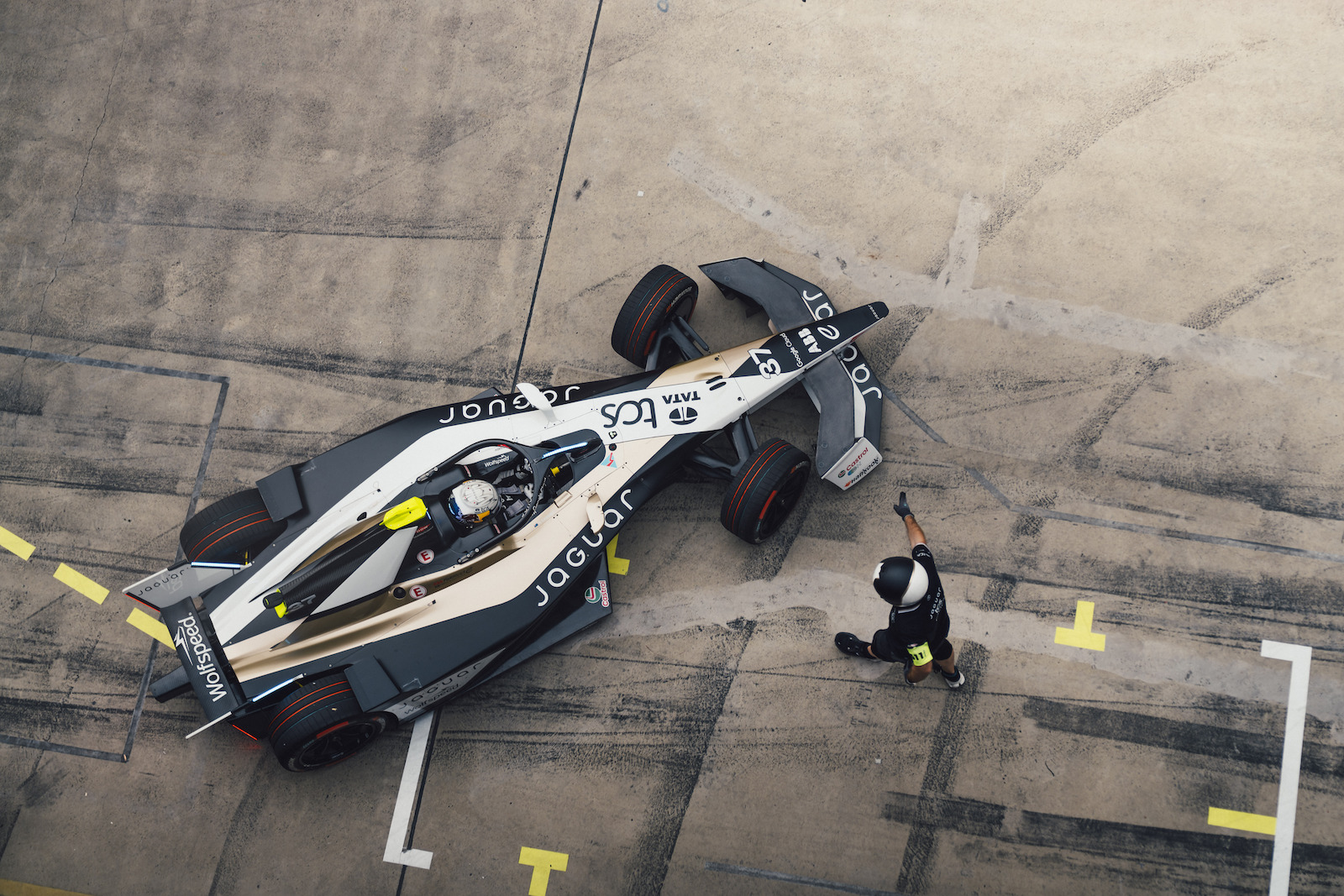 Nick Cassidy Jaguar Formula E car racing in Shanghai E-Prix 2025