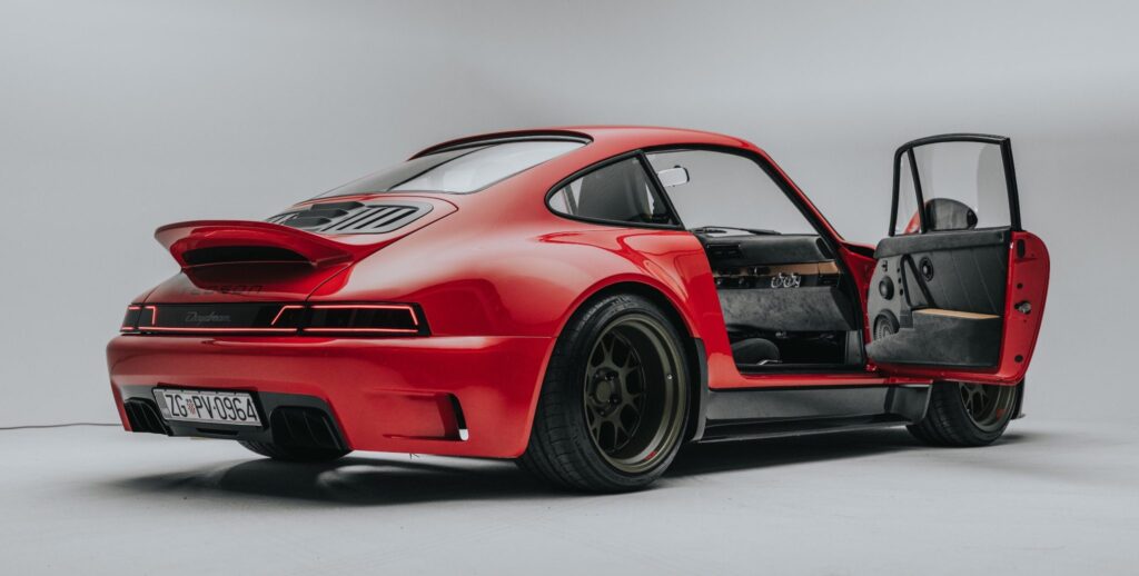 Tedson Daydream Porsche 964 rear three quarter open deck